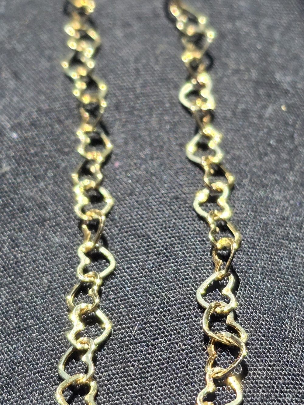 ✨️🎀 18K Gold Heart Link Bracelet🎀✨️ - Picture 3 of 3